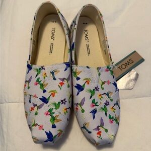 TOMS Multicolor Bird Print Slip-Ons